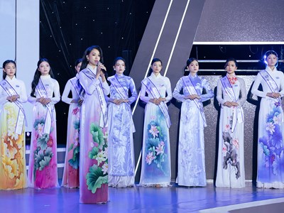 Hoa hậu Sinh viên Hòa bình Việt Nam gây quỹ hơn 386 triệu đồng