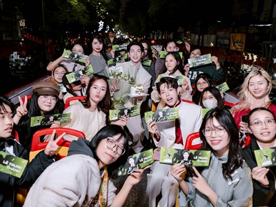 Dàn anh trai, em xinh 'phủ sóng' đại concert “Đấu trường sấm“