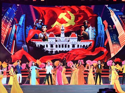 Chương trình nghệ thuật “Ánh sáng niềm tin và khát vọng” mừng thành công Đại hội XIV của Đảng