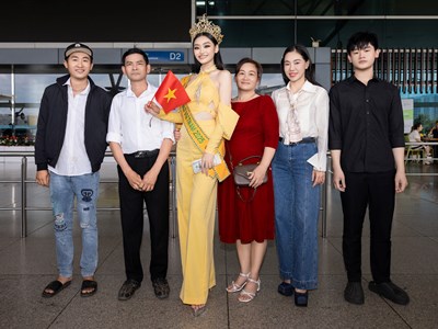 Hoa hậu Yến Nhi sửa nhà, mở tiệm tạp hóa cho ba mẹ ở quê