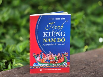 Ra mắt ấn phẩm “Tranh kiếng Nam Bộ: Nghệ phẩm của mọi nhà”