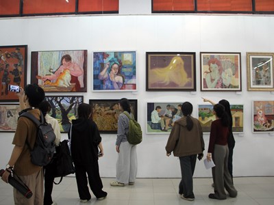 168 tác giả nữ góp mặt tại triển lãm mỹ thuật “Hương sắc tháng 3”