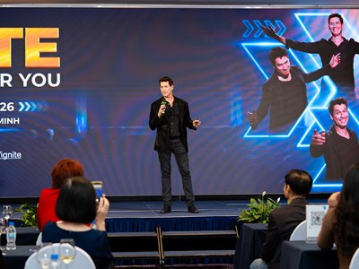 Chuyên gia Per Bristow giới thiệu chương trình phát triển hiệu suất con người 