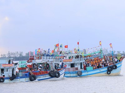 Cần Thơ tưng bừng Lễ hội Nghinh Ông 2026 của ngư dân vùng biển Trần Đề