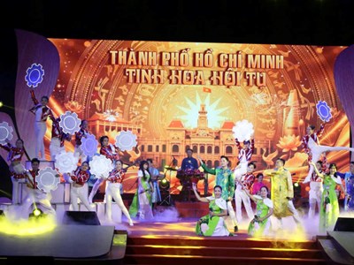 Sắc màu 'Tinh hoa hội tụ' của TP.HCM tại Hội diễn dân ca toàn quốc 2026