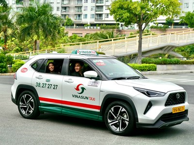 Việt Nam chính thức có dịch vụ Taxi Hybrid đầu tiên 