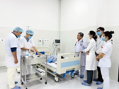 TP.HCM nâng chất y tế tuyến đầu biển đảo