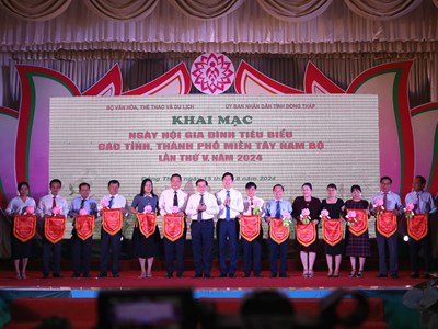 Khai mạc Ngày hội Gia đình tiêu biểu các tỉnh, thành phố miền Tây Nam Bộ lần thứ V