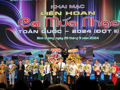 Khai mạc Liên hoan Ca múa nhạc toàn quốc năm 2024  ​