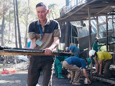 Quảng Ngãi khẩn trương khắc phục vụ cháy tại khu phố đêm Măng Đen