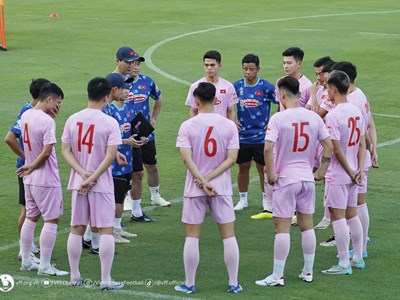 Xác định “ban cán sự” của tuyển Việt Nam dưới thời HLV Kim Sang-sik