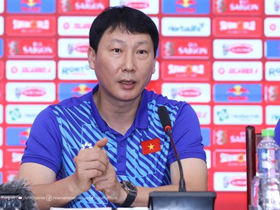 HLV Kim Sang-sik đặt mục tiêu thắng trận trong ngày ra mắt tuyển Việt Nam