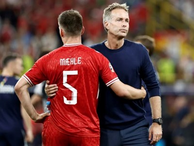 Không phục kết quả, HLV Đan Mạch bực bội chỉ trích trọng tài và VAR