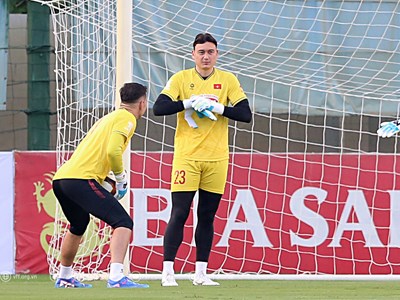 Thủ thành Đặng Văn Lâm háo hức trước cơ hội đối đầu với tuyển Nga