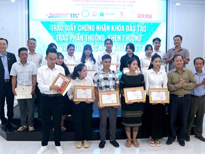 Bế giảng Chương trình đào tạo, bồi dưỡng nguồn nhân lực du lịch trên địa bàn tỉnh Kon Tum năm 2024