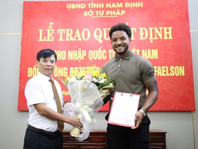 Tiền đạo Rafaelson chính thức nhận quốc tịch Việt Nam