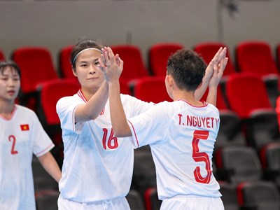 Tuyển Futsal nữ Việt Nam thắng đậm Indonesia