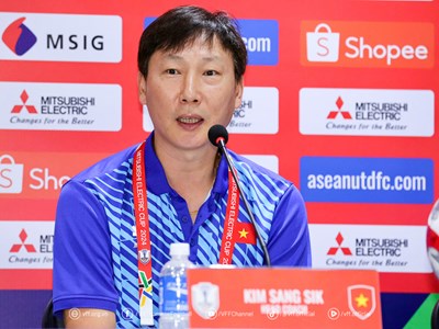 HLV Kim Sang-sik: Chúng tôi đến Thái Lan để đánh bại đối thủ và giành ngôi vô địch