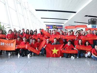 600 cổ động viên bay sang Thái Lan “tiếp lửa” cho đội tuyển Việt Nam 