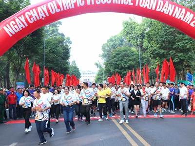 TP.HCM: Sôi động Ngày chạy Olympic vì sức khỏe toàn dân 2025