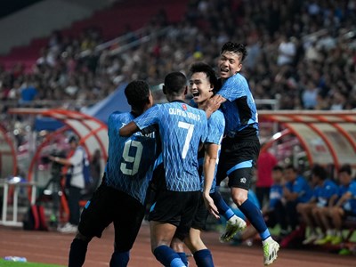 Xác định 2 cặp đấu tại bán kết Cúp Quốc gia 2024/25