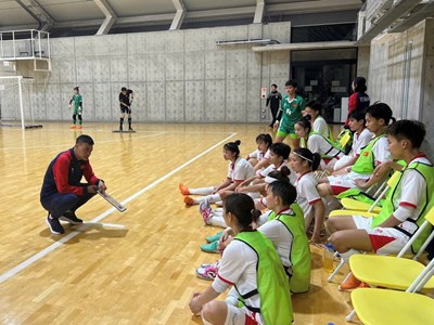 Đội tuyển Futsal nữ Việt Nam thắng trận đầu tiên trong chuyến tập huấn Nhật Bản 