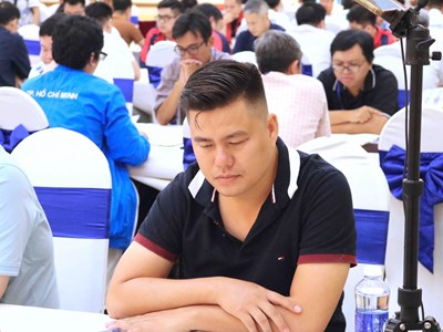 Lại Lý Huynh lần thứ sáu vô địch quốc gia