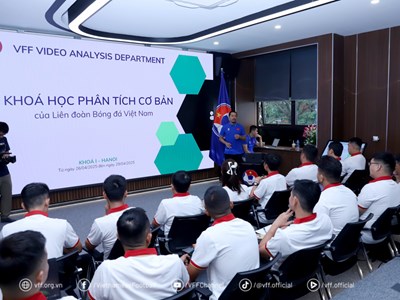 Bóng đá Việt Nam lần đầu có khoá học về phân tích cơ bản