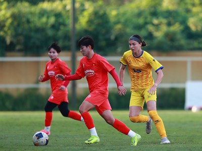 Đội tuyển nữ Việt Nam hoà không bàn thắng với CLB nữ TP.HCM