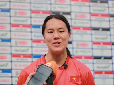 Cầu thủ Việt kiều cố gắng hoà nhập tốt cùng đội tuyển nữ Việt Nam 