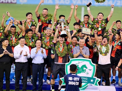 CLB Phù Đổng Ninh Bình vô địch giải Hạng nhất Quốc gia, giành suất thăng hạng V.League