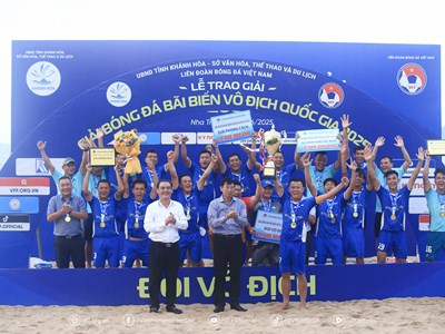 Bế mạc Giải bóng đá bãi biển VĐQG 2025