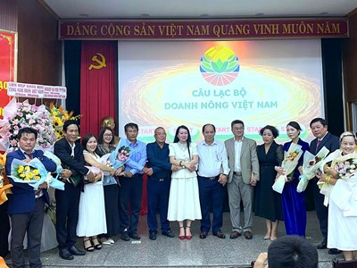 Ra mắt CLB Doanh Nông Việt Nam