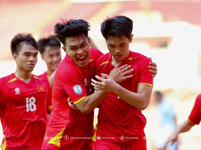Thắng Philippines, U23 Việt Nam lần thứ ba liên tiếp vào chung kết giải Đông Nam Á