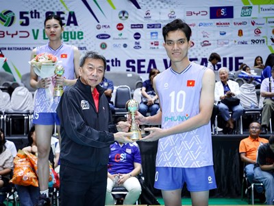 Bích Tuyền, Bích Thuỷ, Khánh Đang được vinh danh tại SEA V.League 2025