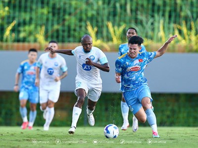 Đội tuyển Việt Nam thua đậm trước dàn ngoại binh của CLB Nam Định