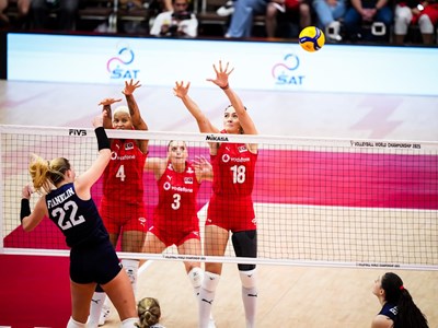 Xác định 4 đội vào bán kết Giải bóng chuyền nữ vô địch thế giới 2025