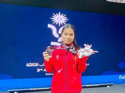 Cử tạ Việt Nam giành thêm 1 HCB và 1 HCĐ tại Đại hội Thể thao trẻ châu Á 2025