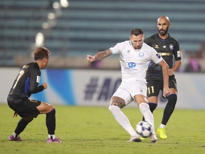 CLB Nam Định thi đấu nỗ lực trước đội bóng Nhật Bản tại “Cúp C2 châu Á”