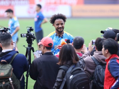 Xuân Son nói gì trong ngày tái xuất đội tuyển Việt Nam?