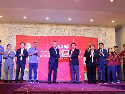 “Tiếp sức” cho các đội tuyển bóng đá Việt Nam