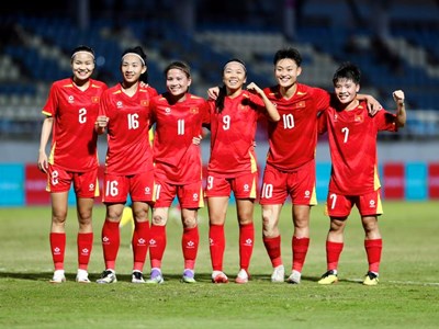 Đội tuyển bóng đá nữ Việt Nam thắng đậm Malaysia 