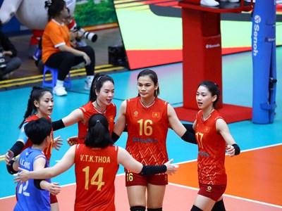 Toàn thắng 3 trận, bóng chuyền nữ Việt Nam vào bán kết SEA Games 33