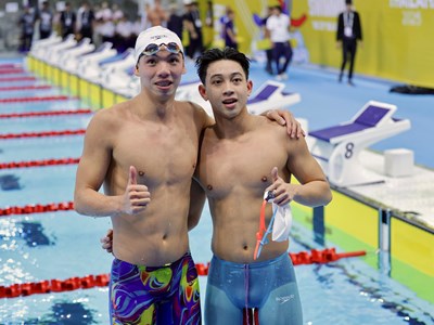 Huy Hoàng, Quang Thuấn giành “vàng”, bơi Việt Nam sắp hoàn thành chỉ tiêu tại SEA Games 33