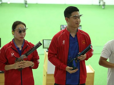 Thu Vinh, Quang Huy giành HCB đồng đội 