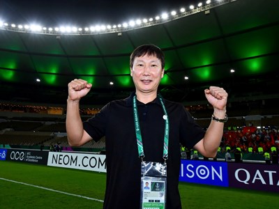 HLV Kim Sang-sik: U23 Việt Nam có thể vào chung kết  