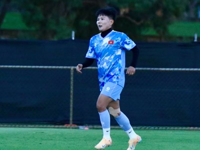 Tiền vệ Bích Thuỳ báo tin vui cho tuyển nữ Việt Nam trước trận gặp Ấn Độ