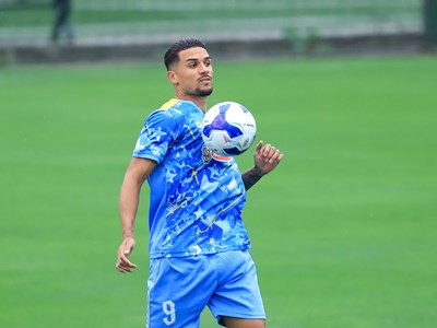 Tiền vệ Đỗ Hoàng Hên: Tôi rất vui và tự hào khi được khoác áo đội tuyển Việt Nam