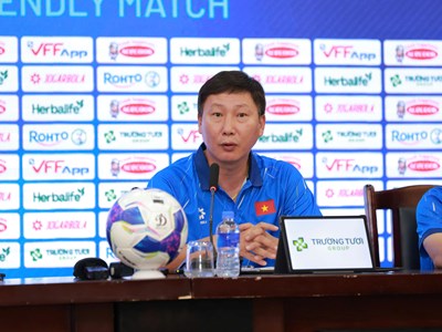 HLV Kim Sang-sik nói gì trước trận giao hữu với Bangladesh?