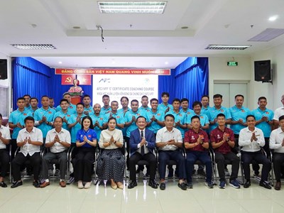 Trường Đại học TDTT TP.HCM tổ chức Khóa học HLV bóng đá chứng chỉ C/AFC/VFF